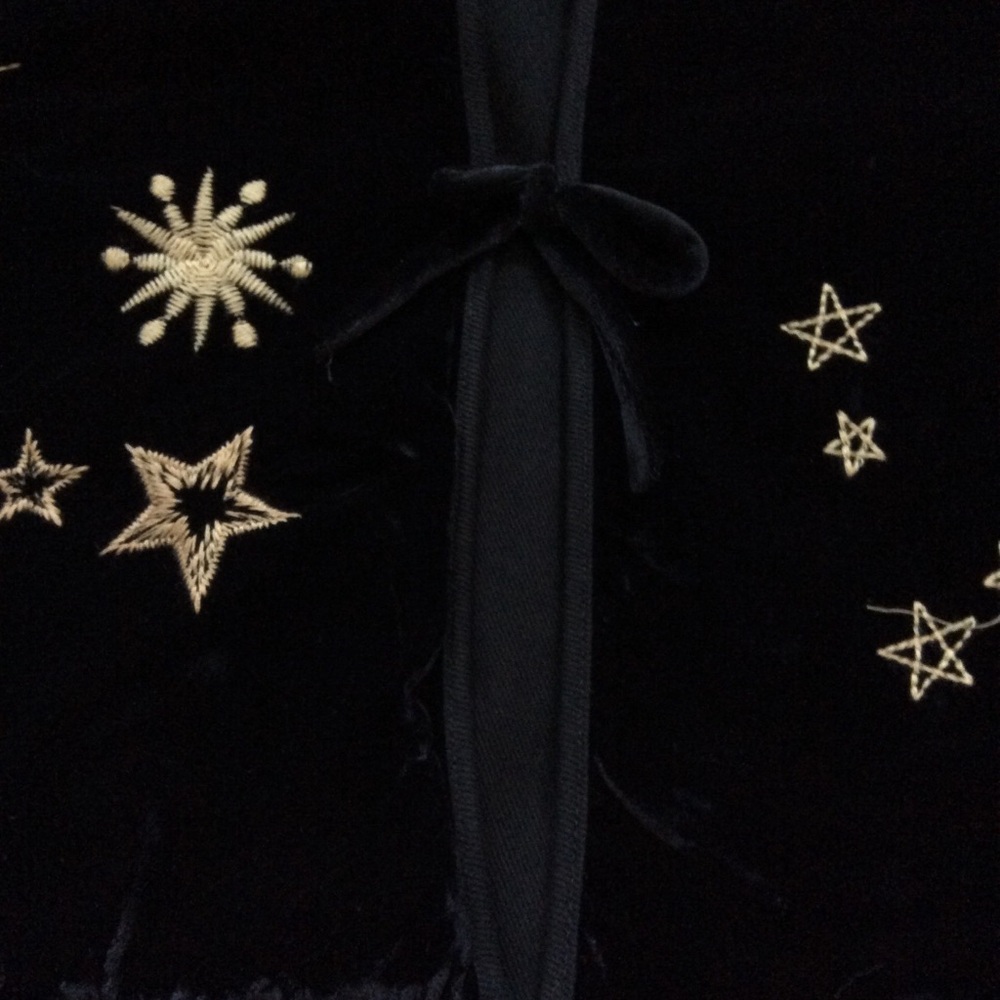 NWT Johnny Was Lunata Christmas Tree Skirt🎄🌙🌟💫✨ - Picture 14 of 16